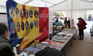FICT 2018. Cărți mai ieftine decât o cafea, jocuri educative și suveniruri hipster-ești pentru șoarecii de bibliotecă