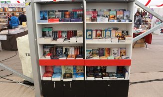 FICT 2018. Cărți mai ieftine decât o cafea, jocuri educative și suveniruri hipster-ești pentru șoarecii de bibliotecă