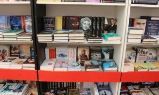 FICT 2018. Cărți mai ieftine decât o cafea, jocuri educative și suveniruri hipster-ești pentru șoarecii de bibliotecă