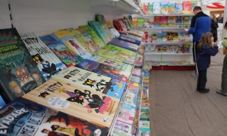 FICT 2018. Cărți mai ieftine decât o cafea, jocuri educative și suveniruri hipster-ești pentru șoarecii de bibliotecă