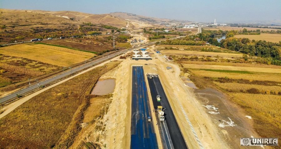 Se adună kilometrii asfaltaţi pe Autostrada Sebeş - Turda. Cum avansează lucrările