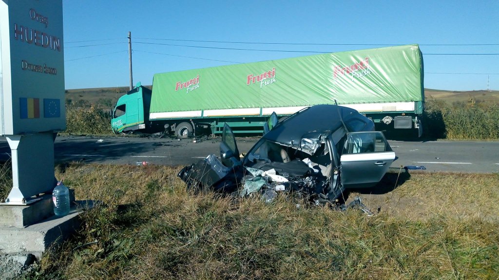 Ziua De Cluj Accident Grav Intre Un Tir Si O Masină Langă Huedin