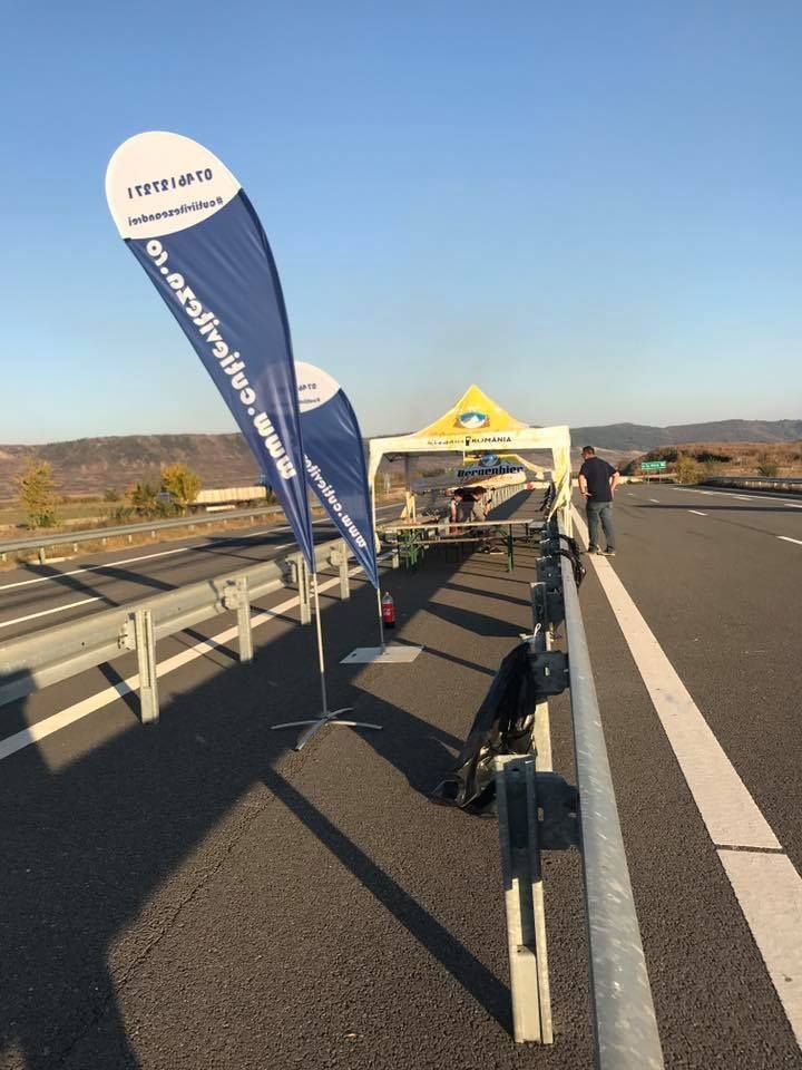 Campionat de “liniuțe” legale pe Autostrada Transilvania