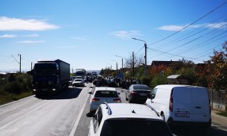 Accident cu 3 maşini în Jucu. Patru răniţi. Trafic pe un singur sens