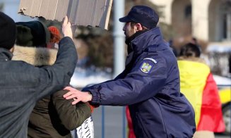 Protestele spontane, interzise în România!