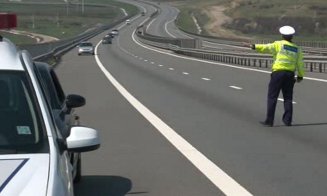 Şi vitezoman, şi fără acte. Ce a păţit şoferul care a speriat radarul pe Autostrada Transilvania