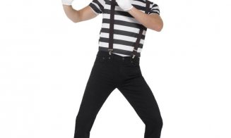 Costumul de Halloween: îl închiriezi sau ți-l faci singur?