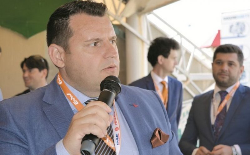 Van Wijk a rămas fără director general. Și-a făcut club de business și își deschide o școală privată
