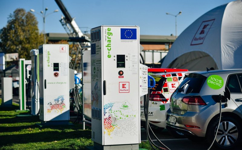 Axa de încărcare a mașinilor electrice București - Cluj - Oradea, realizată de privați