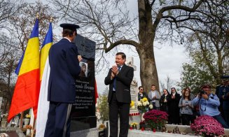 Monument dedicat primei femei parașutist din România, dezvelit la Cluj. Viaţa demnă de filme a Smarandei Brăescu