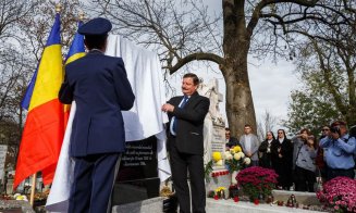 Monument dedicat primei femei parașutist din România, dezvelit la Cluj. Viaţa demnă de filme a Smarandei Brăescu