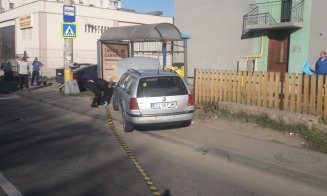 Accident grav pe Muncii. O femeie şi un copil, loviţi în staţia de tramvai