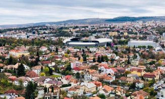 Liber la “turnul mișcător” de pe Tăietura Turcului. Apartamentele, scoase la vânzare