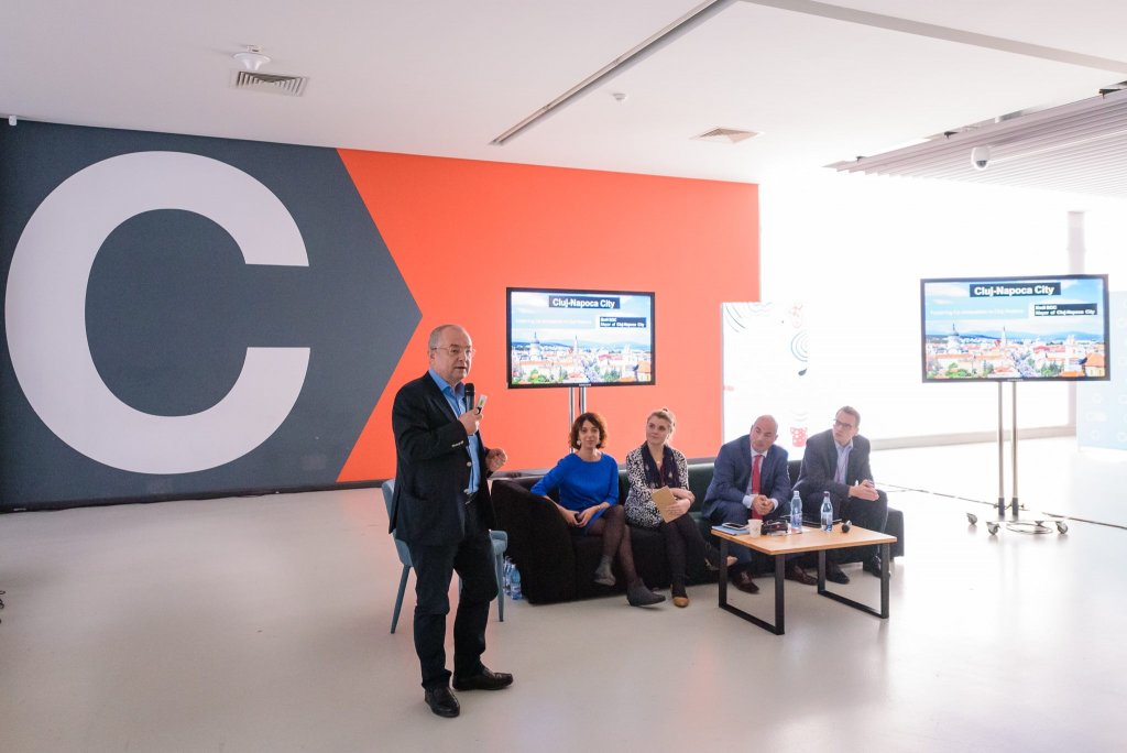Maşinile din Cluj ocupă  365 de terenuri de fotbal de mărimea Cluj Arena