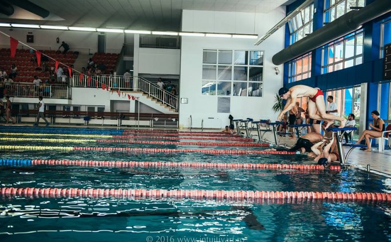 Swimathon, evenimentul înotului pentru cauze nobile, revine la Cluj în prag de iarnă