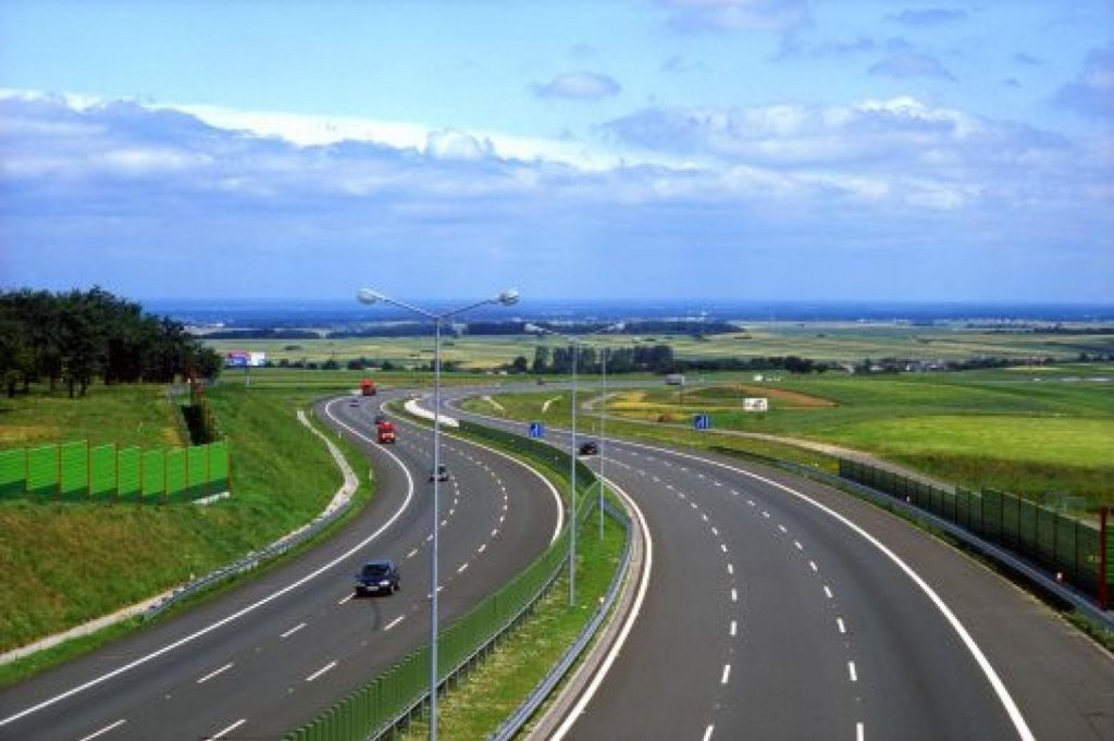 Se face Autostrada Unirii. Ce traseu va avea