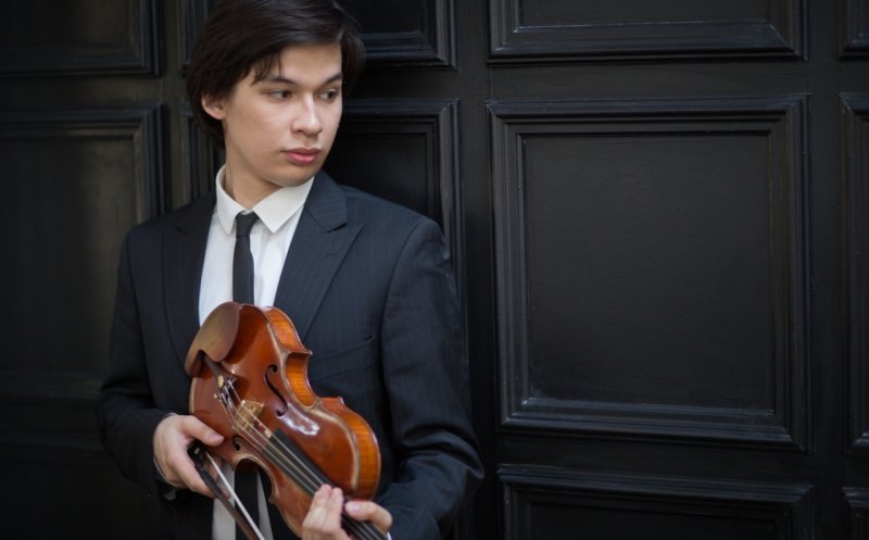 Violonistul Aylen Pritchin, pe scena Filarmonicii Cluj