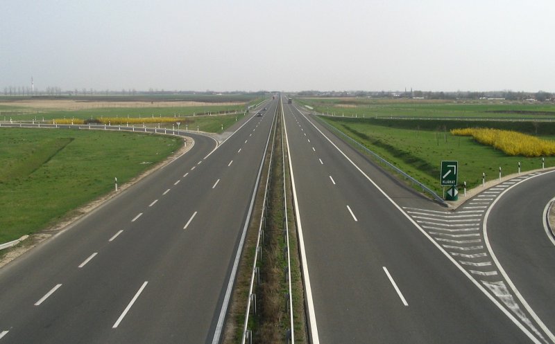 Ungaria ajunge cu autostrada până la frontiera cu România. Autostrada Transilvania, blocată de contestații