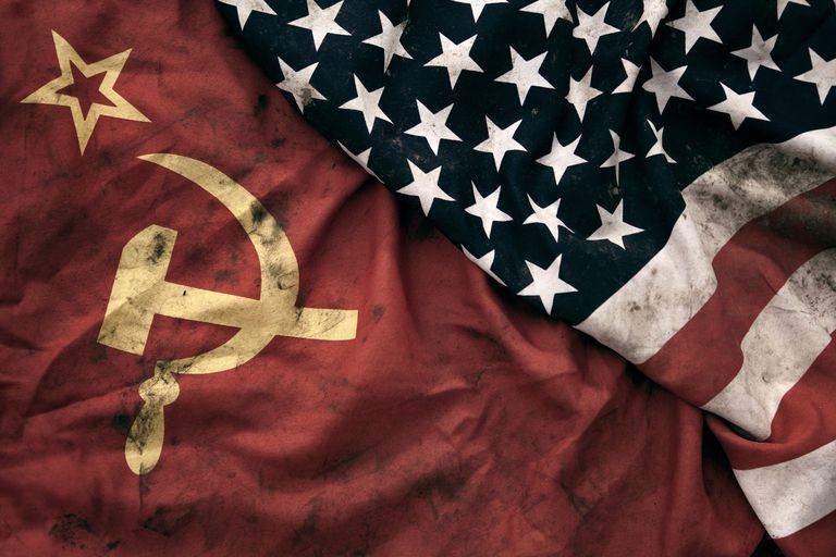 Războiul rece poate reîncepe! Avertismentul vine de la un fost președinte al URSS