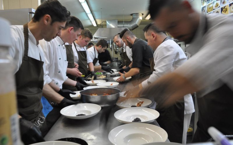 Clujul are cel mai bun restaurant și cel mai bun festival din România. VEZI TOPURILE