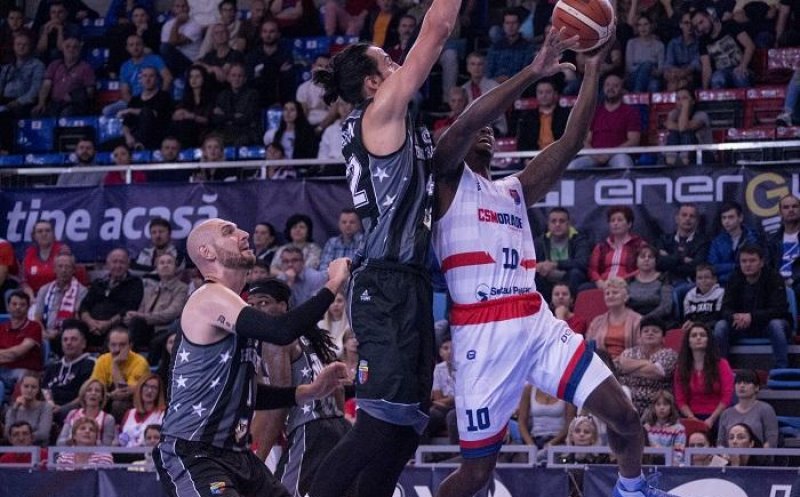 CSM Oradea – U-BT Cluj-Napoca 69-72. Clujenii câștigă dramatic pe terenul campioanei