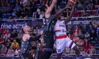 CSM Oradea – U-BT Cluj-Napoca 69-72. Clujenii câștigă dramatic pe terenul campioanei