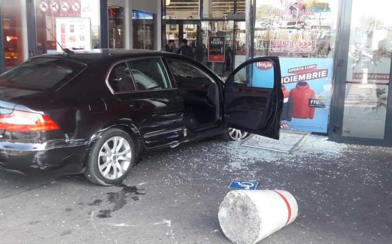 Ce a spus atacatorul din Brăila după ce a intrat cu mașina în oamenii din fața mallului