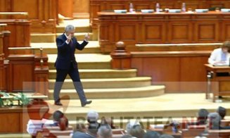 Gest obscen în Parlament. Florin Iordache a arătat degetul mijlociu Opoziţiei