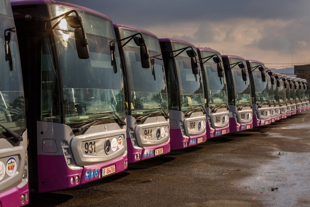 Primele autobuze Mercedes au ajuns la Cluj-Napoca.  Vor fi 60 în total, investiţie de 62,8 milioane de lei