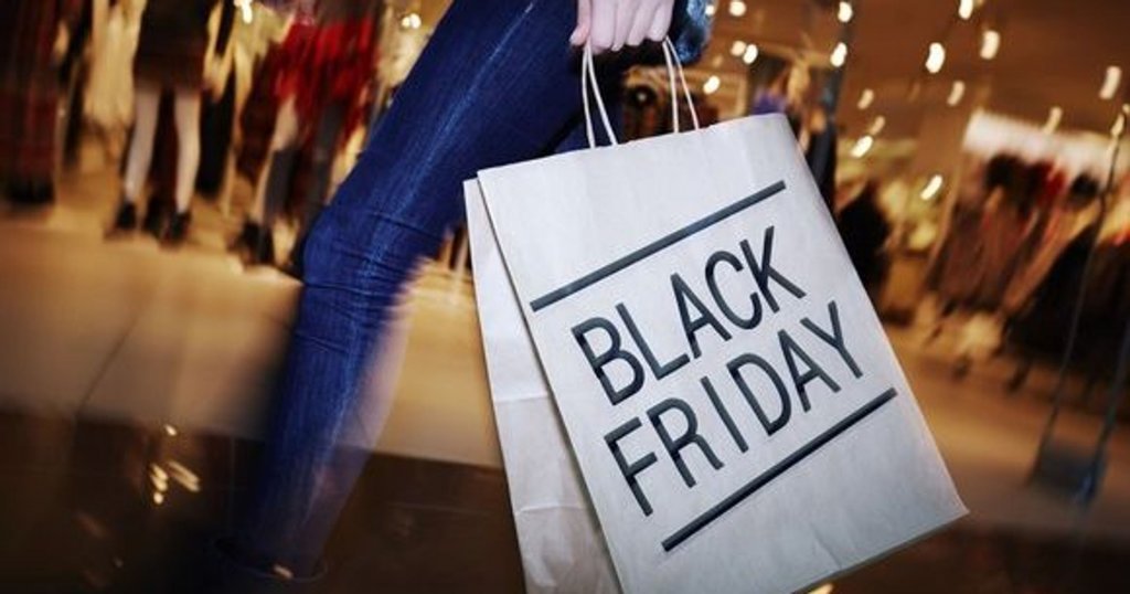 Black Friday 2018 | Primele minute. Ce s-au grăbit românii să cumpere