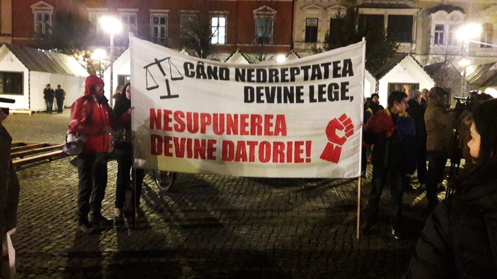 Clujenii au cerut  în stradă aplicarea solicitărilor din raportul MCV şi demisia guvernului ”Dragnea-Dăncilă”