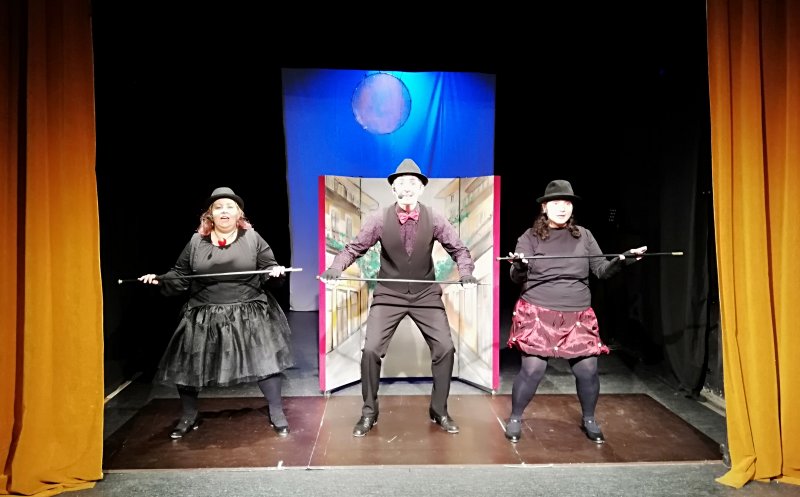 Premieră la Teatrul Puck: spectacolul interactiv „Călătorie în lumea poveștilor”