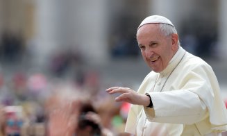 Papa Francisc vine în România