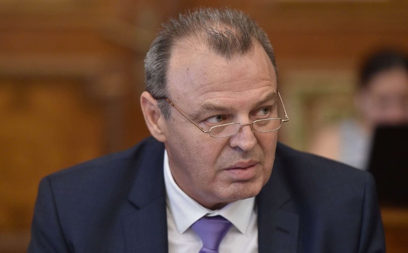 Ministrul Transporturilor şi-a depus demisia, dar şi două rapoarte cu suspiciuni de fraudă