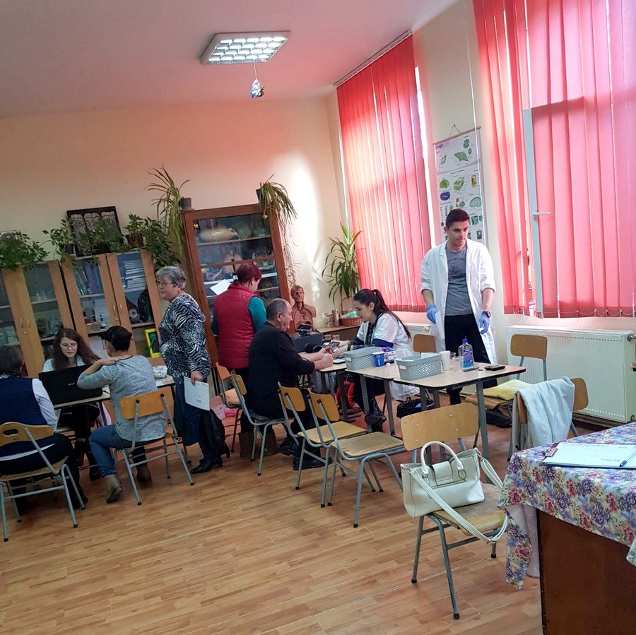 Continuă testele gratuite pentru depistarea cancerului de sân. Sute de femei consultate la Cluj, 41 trimise la investigaţii