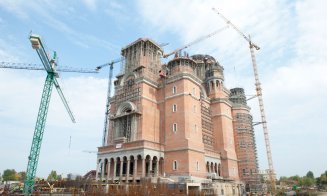Doamne-ajută! Catedrala Mântuirii Neamului, sfințire fără aviz ISU. Sunt așteptați 50.000 de credincioși