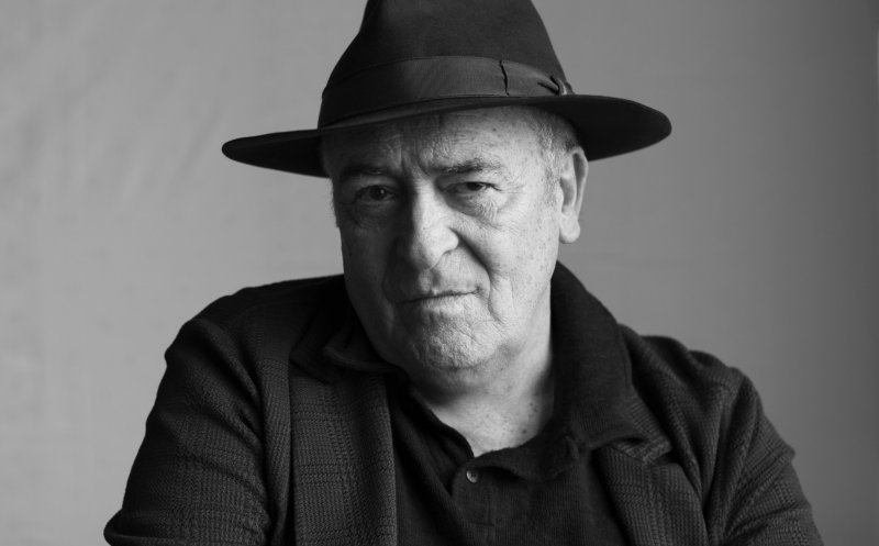 A murit cineastul italian Bernardo Bertolucci