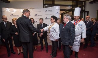 Doi bucătari din Cluj pregătesc 30.000 de porții la Alba Iulia. Ce i-au gătit lui Iohannis