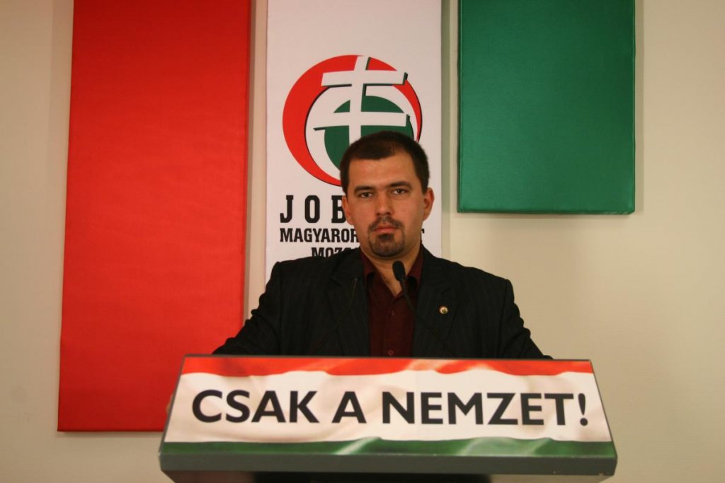 Un lider Jobbik vine la Cluj să vorbească despre 1 Decembrie. A avut interdicţie 4 ani în România