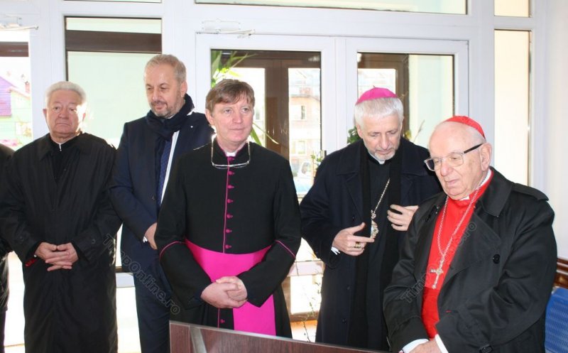 Computer tomograf donat spitalului din Năsăud cu sprijinul unui cardinal de la Vatican şi al sociologului Vasile Dîncu
