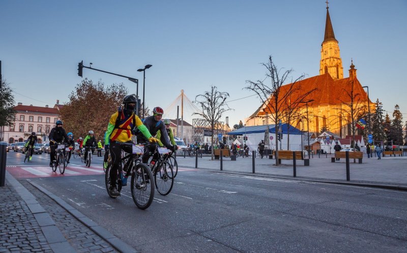 CENTENAR. 100 de km pe biciclete de la Cluj la Alba Iulia