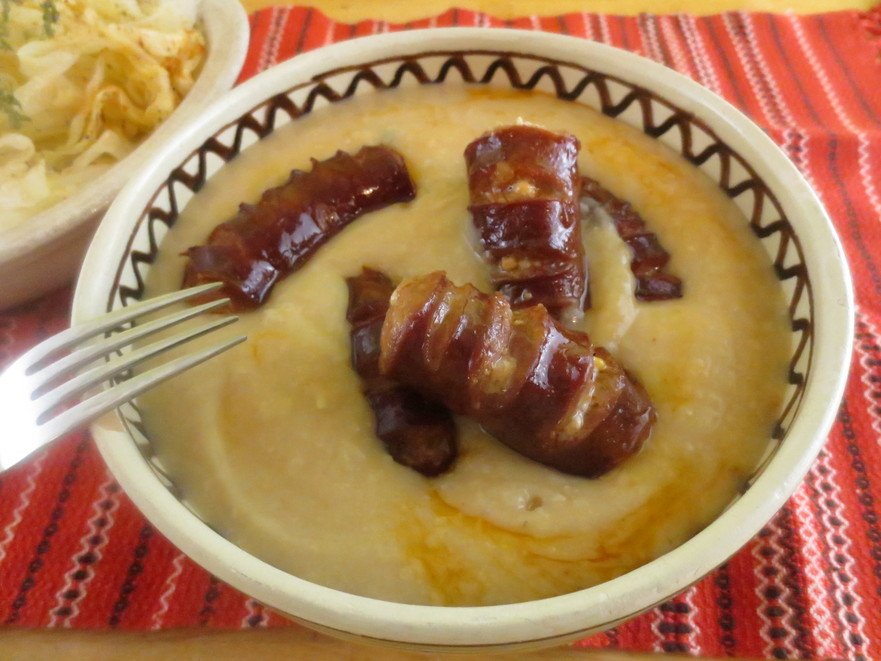 CENTENAR. Masa de 1 Decembrie