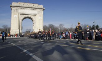 CENTENAR. Paradă fastuoasă la Arcul de Triumf din Capitală