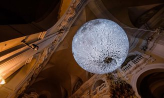 Luna răsare din nou în Biserica Piariştilor . Cu un nou set de reguli