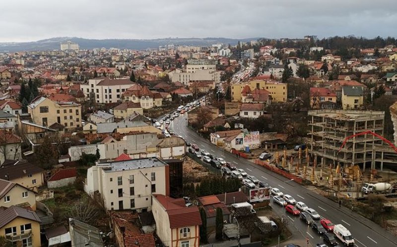 Imaginea zilei la Cluj! Coloană de maşini din Zorilor până în Cipariu