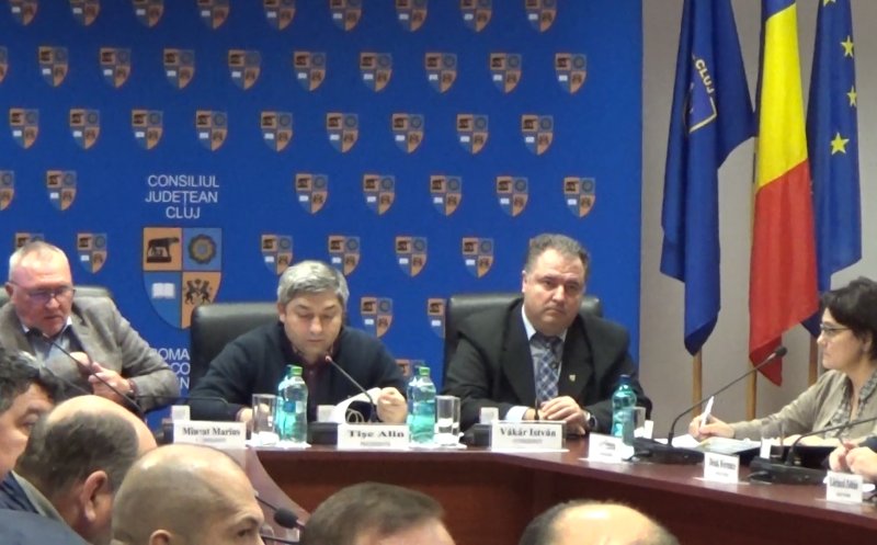 Scandal cu miză de 3,5 milioane de euro în Consiliul Județean | S-au împărțit banii pentru orașe și comune, prilej de ceartă între PSD şi PNL