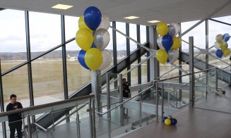 Două porți noi de îmbarcare și un salon de așteptare au fost inaugurate la Aeroportul Cluj. Cum arată spațiile
