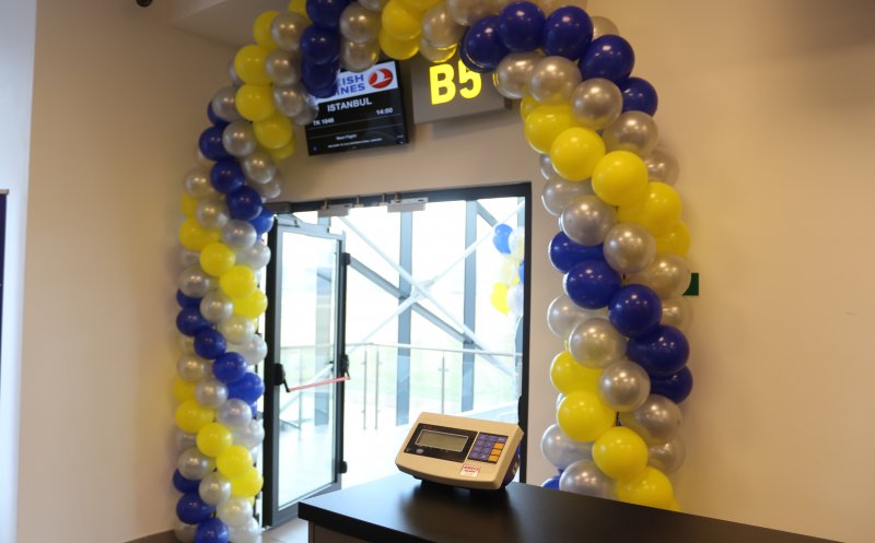 Gata cu aglomeraţia pe Aeroportul din Cluj!  Două noi porţi de îmbarcare, inaugurate după o investiţie de 3 milioane euro