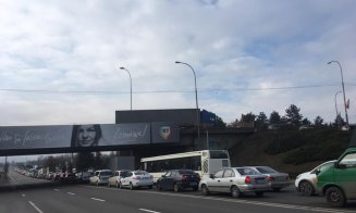 Carambol rutier la Cluj-Napoca. Intrarea dinspre Floreşti, blocată. A fost solicitat SMURD-ul