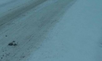 Atenție, șoferi! Zăpadă pe drumurile din Cluj. Se circulă în condiții de iarnă